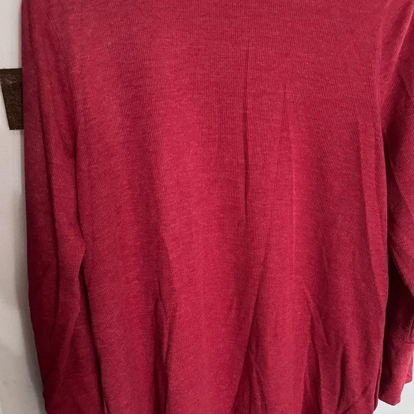 J Jill women’s med red waffle thermal top button sleeve pocket callout descrip - Picture 10 of 11